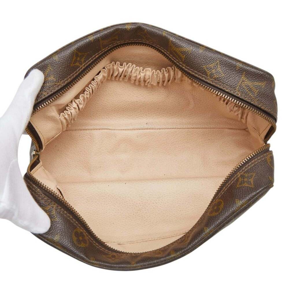 LOUIS VUITTON Brown Monogram Clutch Bag - Picture 8 of 10
